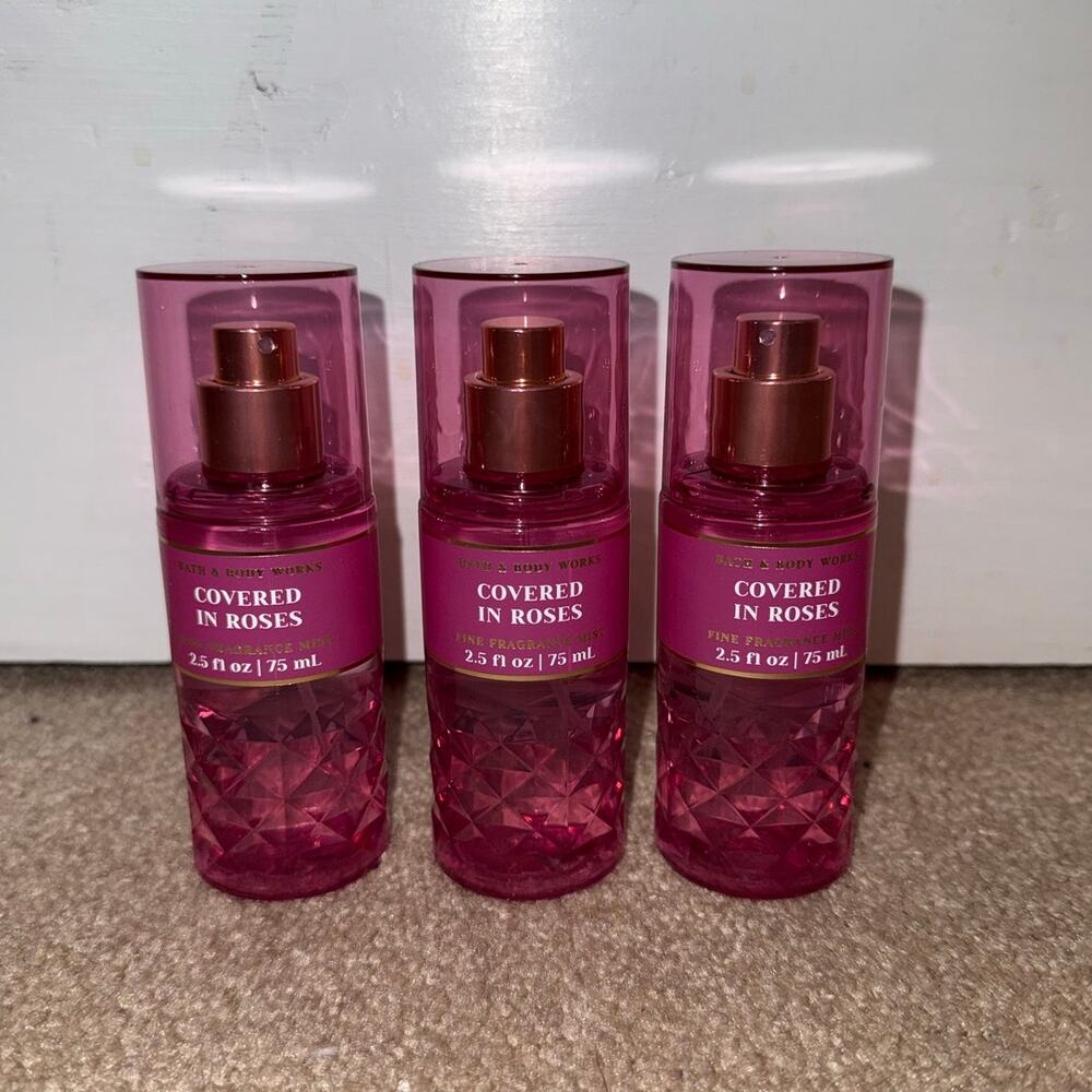 New Bath & Body Works Covered In Roses Mini Set of 3